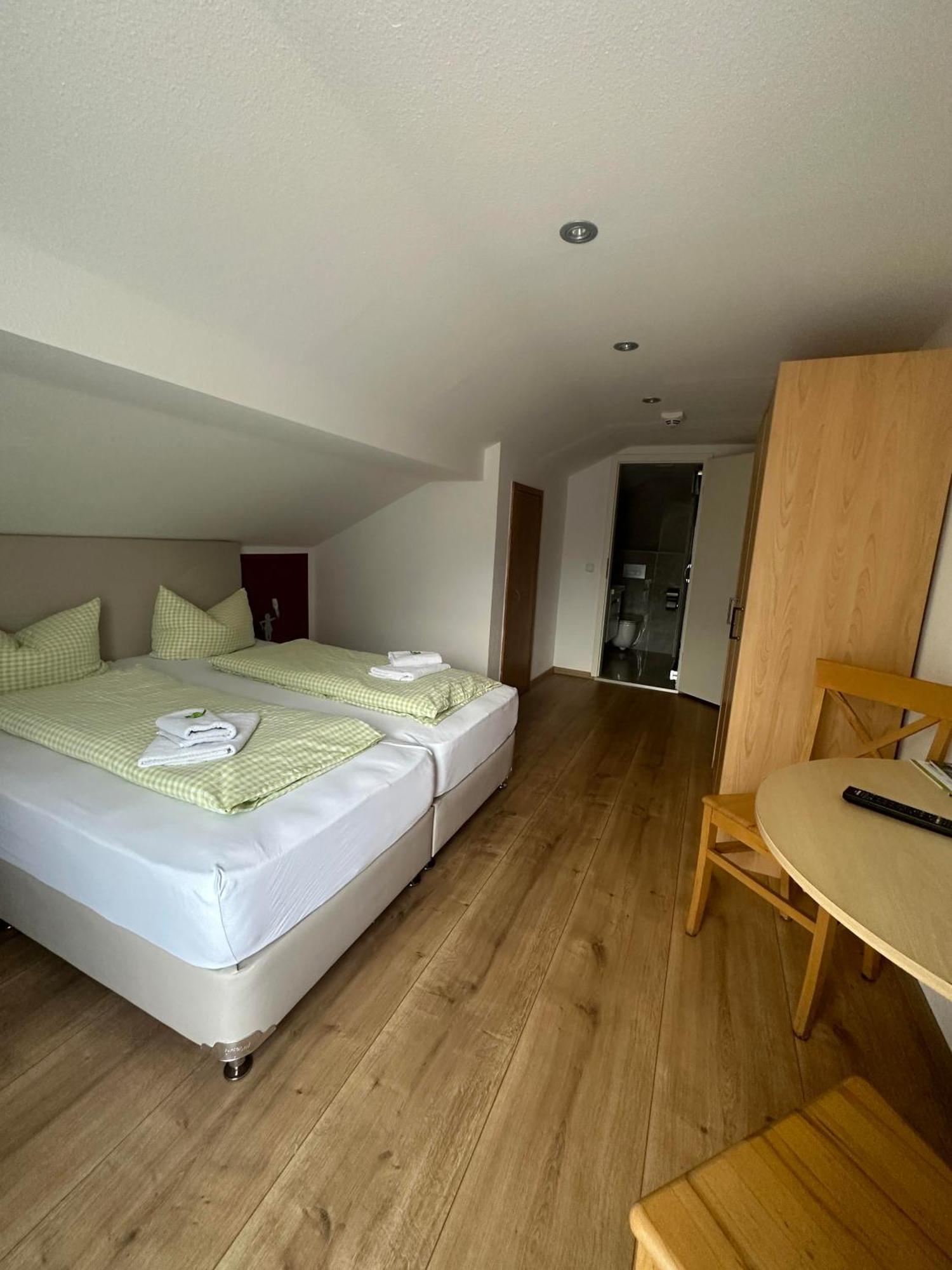 Hotel Pension Schwansee 슈방가우 외부 사진