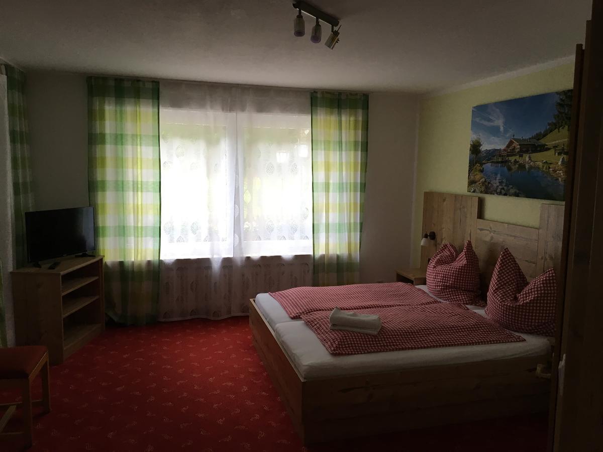 Hotel Pension Schwansee 슈방가우 외부 사진