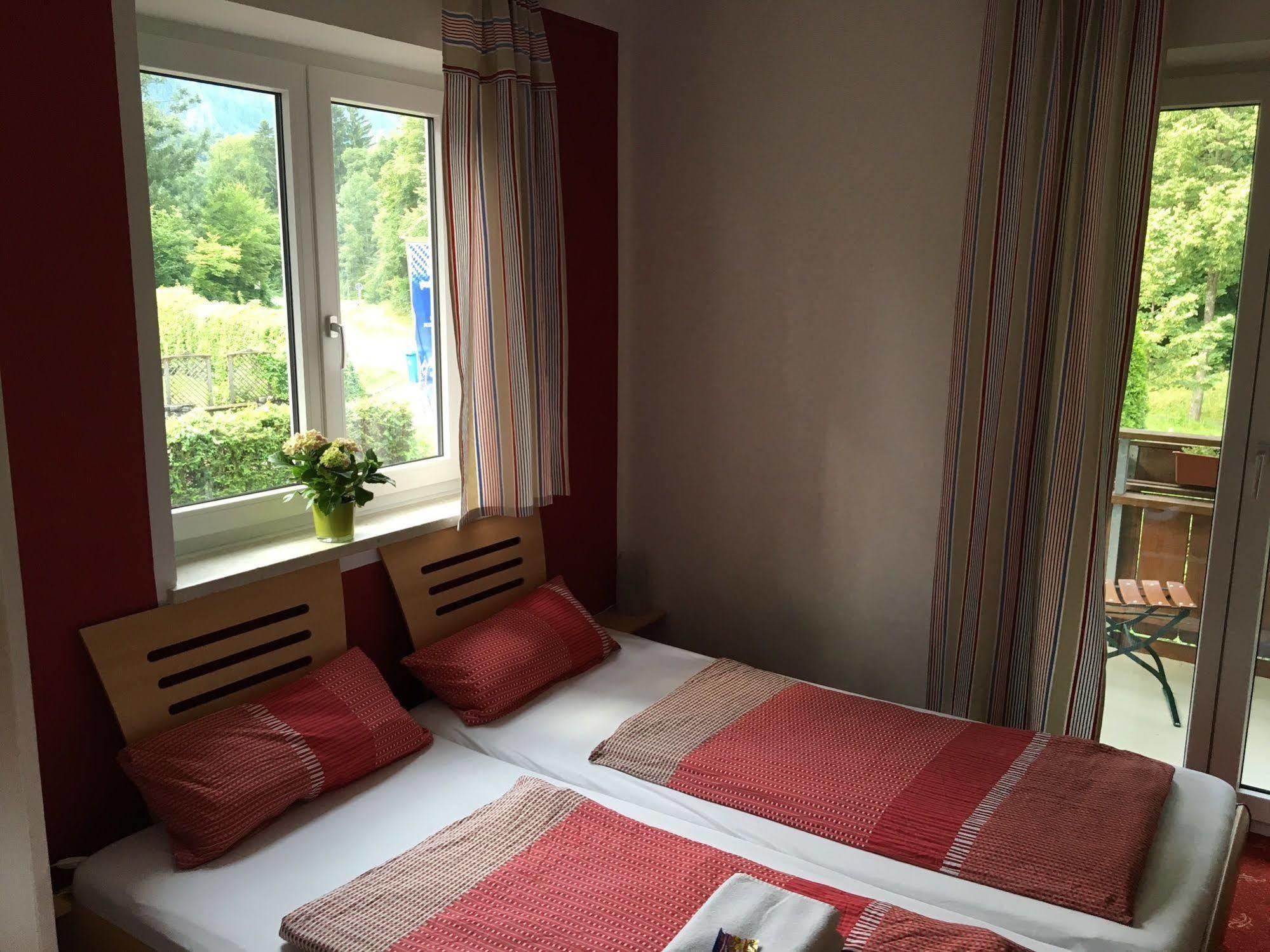 Hotel Pension Schwansee 슈방가우 외부 사진